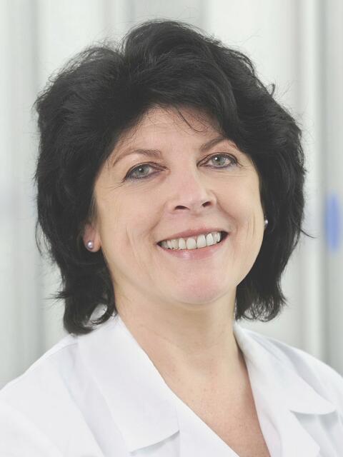 Dr. med. Minou Nadji-Ohl. Quelle: Sprechzeit / privat