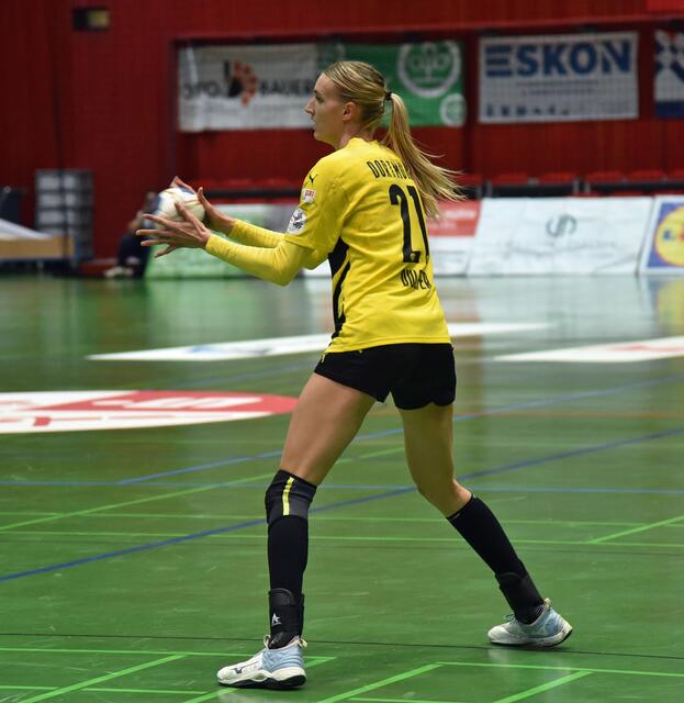 Beste Halblinke der letzten Bundesligasaison. Tessa Bremmer, Andre Fuhr, Herbert Müller und die Handballwoche (Redaktion) waren sich einig und kürten sie in der Handballwoche vom 3.August 21 zur Besten auf dieser Position.
FotoArchiv Merkel+Merkel/Free Press Germany