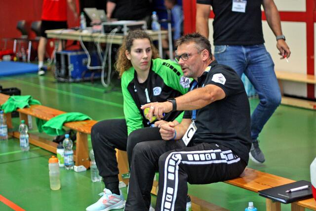 Torwarttrainer Oliver "Oli" Rieth im Talk mit Isabel de Gois.
FotoArchiv Merkel+Merkel