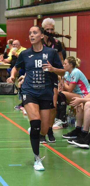 MISS HANDBALL, Linksaußen Johanna "Stocki" Stockschläder, Wurfquote Saison 20/21 sagenhafte 78 Prozent...
FotoArchiv Merkel+Merkel