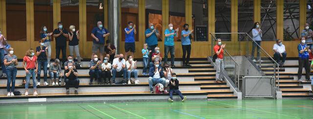 Die Neckarsulmer Sport-Union Supporters bedanken sich für ein gutes und faires Handballspiel am Donnerstagabend.

FotoArchiv Merkel+Merkel