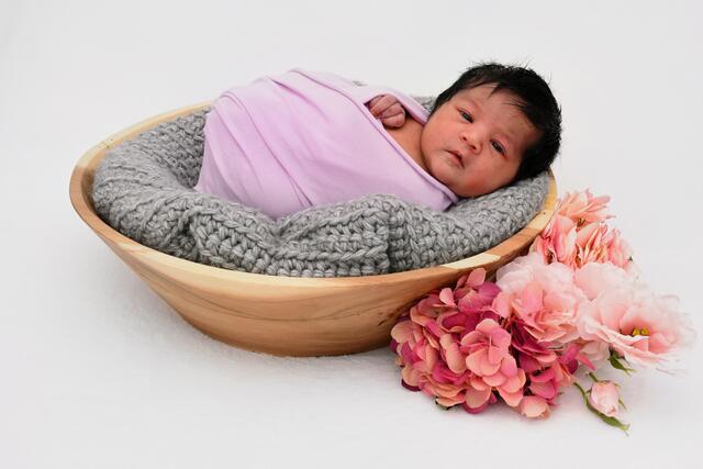 Anais Flavia Lacatus aus Bretten kam am 02.09.2021 in der Fürst-Stirum Klinik Bruchsal zur Welt und wog bei einer Größe von 48 Zentimetern 2970 Gramm. | Foto: babysmile24.de