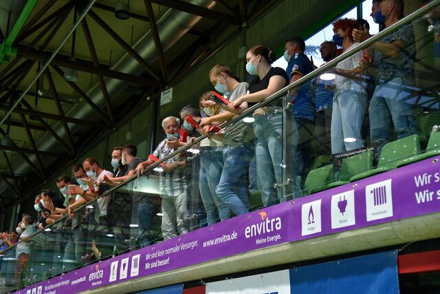 Standing ovations in den letzten 5 Minuten...
FotoArchiv Merkel+Merkel