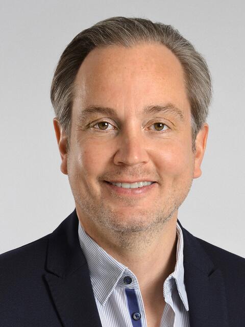 Prof. Dr. Dr. med. Eric Hesse. Quelle: Sprechzeit / privat