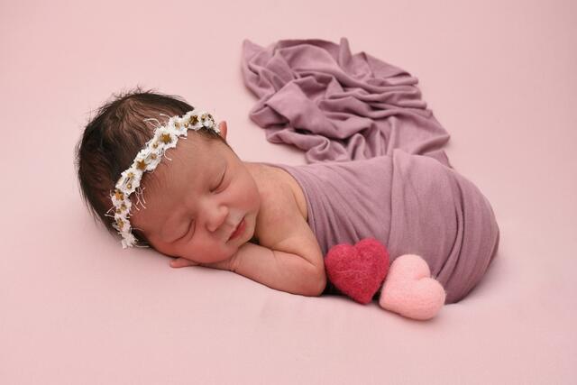 Hayal Ulupinar aus Karlsdorf kam am 18.11.2021 in der Fürst-Stirum Klinik Bruchsal zur Welt und wog bei einer Größe von 47 Zentimetern 2780 Gramm. | Foto: babysmile24.de