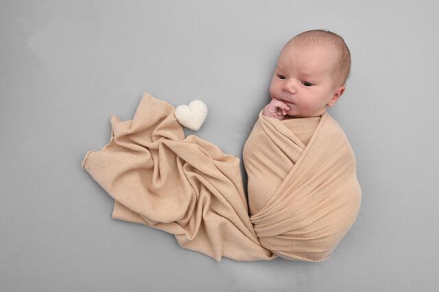 Carlo Alois Büchle aus Karlsdorf-Neuthard kam am 22.01.2022 in der Fürst-Stirum Klinik Bruchsal zur Welt und wog bei einer Größe von 58 Zentimetern 4480 Gramm. | Foto: babysmile24.de