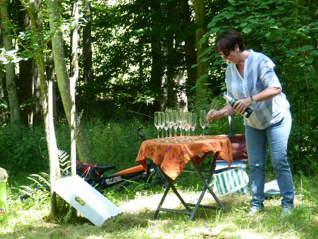 Ein Gläschen in Ehren... | Foto: gr