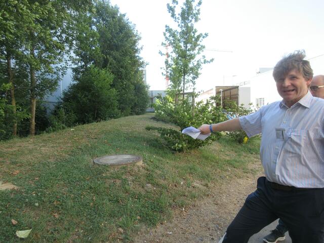 Hochwasserschutz auf dem Gelände der Firma Neff | Foto: ger