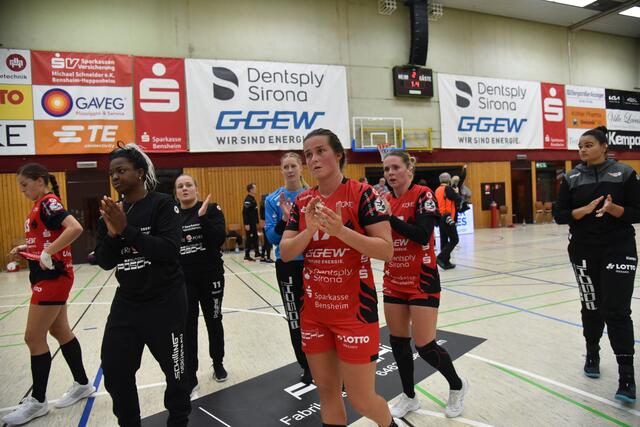 Diue Unverzichtbare Lisa Friedberger enttäuscht...
FotoArchiv Merkel+Merkel