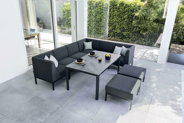 Sonnenschein und laue Sommernächte laden dazu ein, das Leben ins Freie zu verlegen. | Foto: Kettler/akz-o