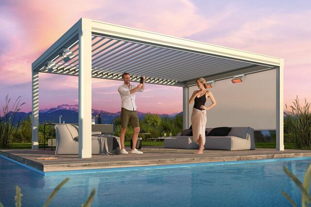 Dank solider Pfosten können Lamellendächer nicht nur direkt am Haus, sondern auch an jedem anderen Lieblingsplatz im Garten aufgebaut werden. | Foto: DJD/Weinor