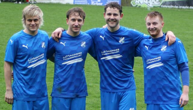 Treffsicher waren (von links): Lukas Hachtel, Stefan Fischer, Florian Strobel (2 Tore) und Andreas Feyrer | Foto: Claudia Hauk