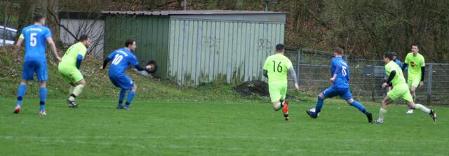 Andreas Feyrer erhöht auf 2:0 | Foto: Claudia Hauk