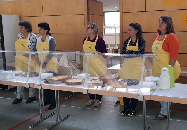 Die Landfrauen in froher Erwartung der Gäste. | Foto: -roal-