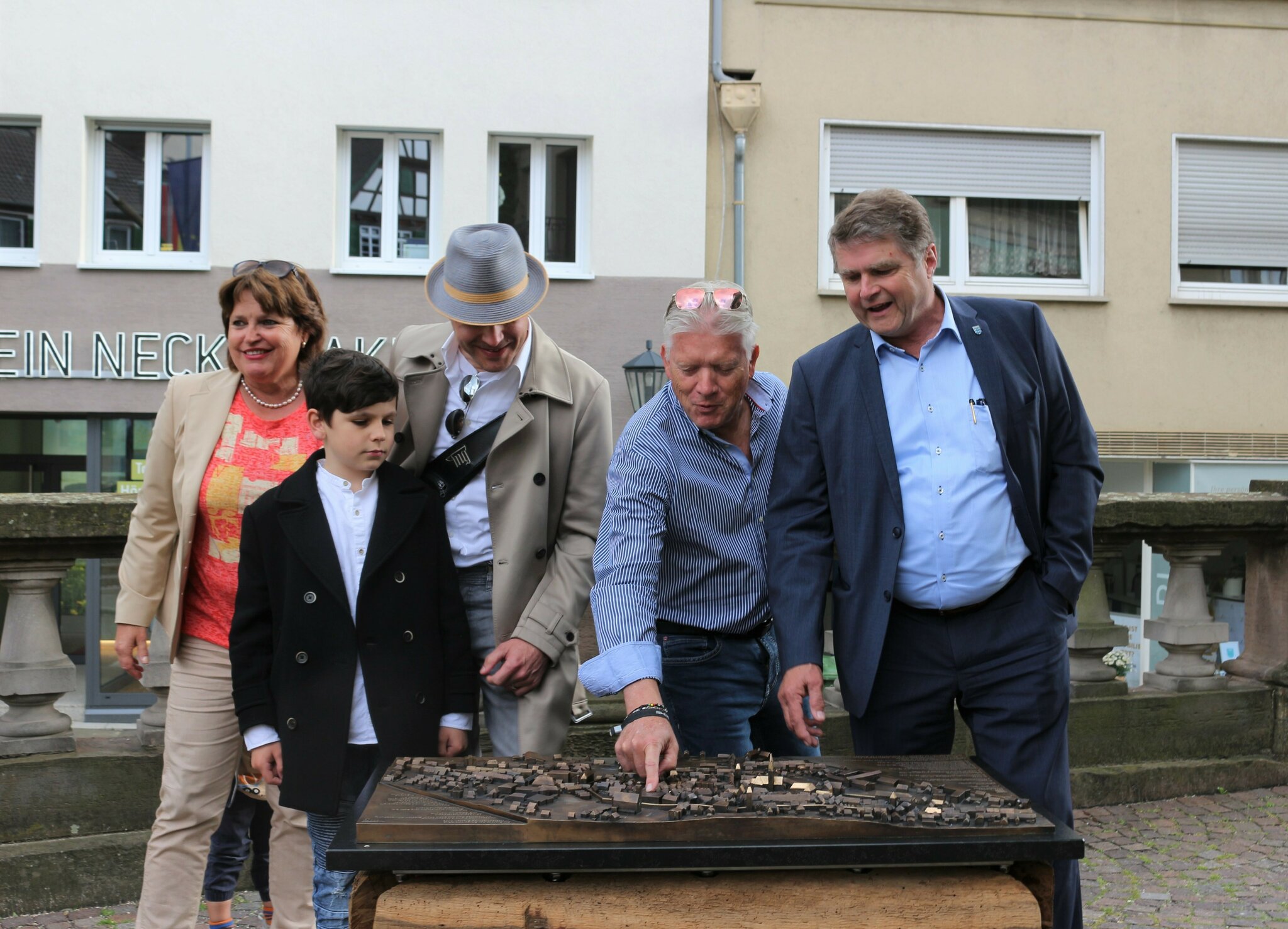 Ein Monat nach der Zeremonie am Brettener Frühling Stadt Bretten weiht