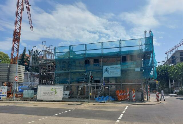 Das Böckle-Haus wird durch ein Investoren-Duo saniert. Laut Landesdenkmalamt ist es kein Kulturdenkmal. | Foto: kuna