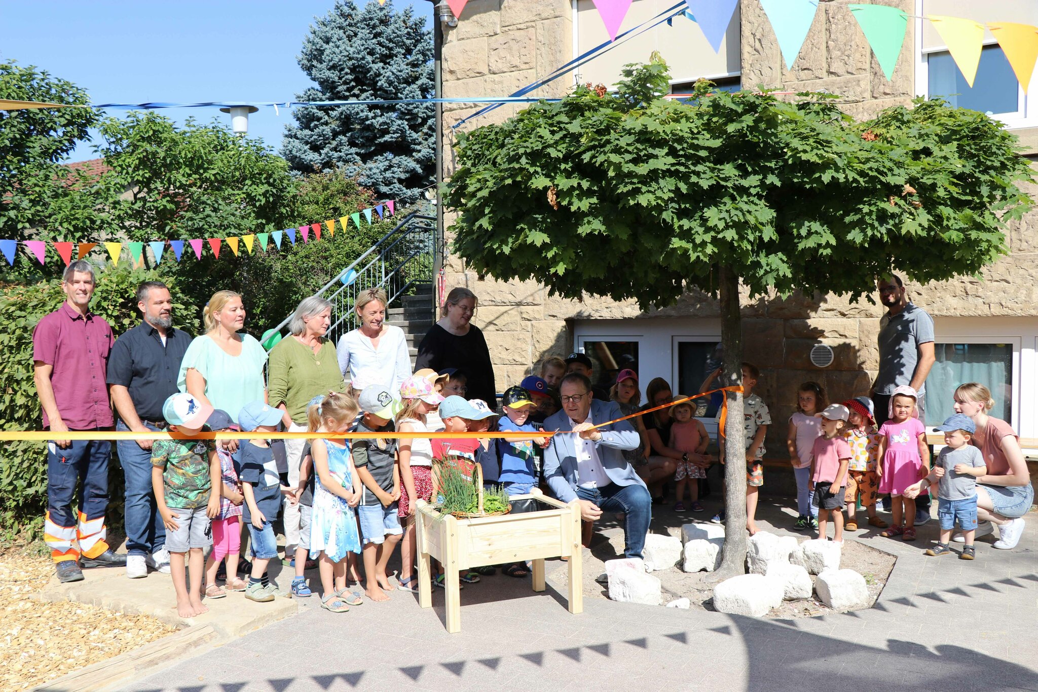 Gemeinde Oberderdingen trägt Investitionskosten: Außenbereich der Villa