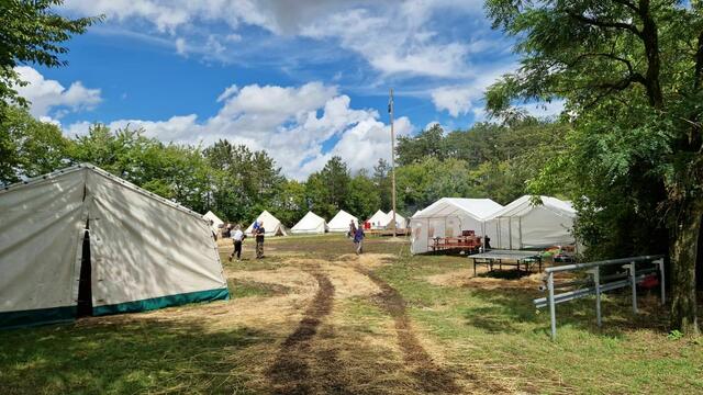 Mit Stroh wurde der Boden trittfest gemacht | Foto: KLJB Neibsheim