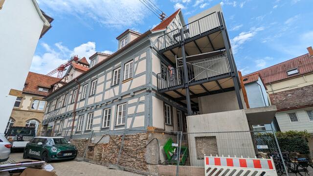 Umbau des Gebäudes "Weißhofer Straße 2"