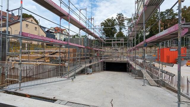 Tiefgaragen-Einfahrt Sporgasse