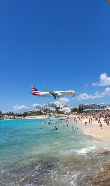Eingereicht von Melanie Geßler: "Maho Beach in St. Maarten." | Foto: Melanie Geßler