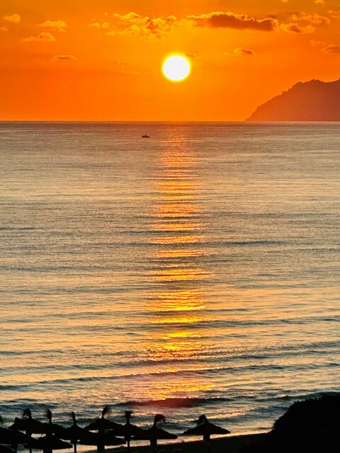 Zoran Valazovski: "Sonnenaufgang auf der Lieblingsinsel Mallorca in Can Picafort, Playa del Muro." | Foto: Zoran Valazovski