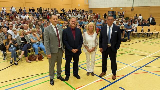 Im September hatten sich alle vier Kandidaten den Sulzfeldern vorgestellt: Simon Bolg, Volker Geisel, Silke Sprenger-Dieffenbacher und Heiko Röth (von links). | Foto: hk