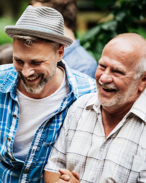 Liegt kein Testament vor, greift die sogenannte gesetzliche Erbfolge. | Foto: DJD/BVR/Getty Images/Tom Werner