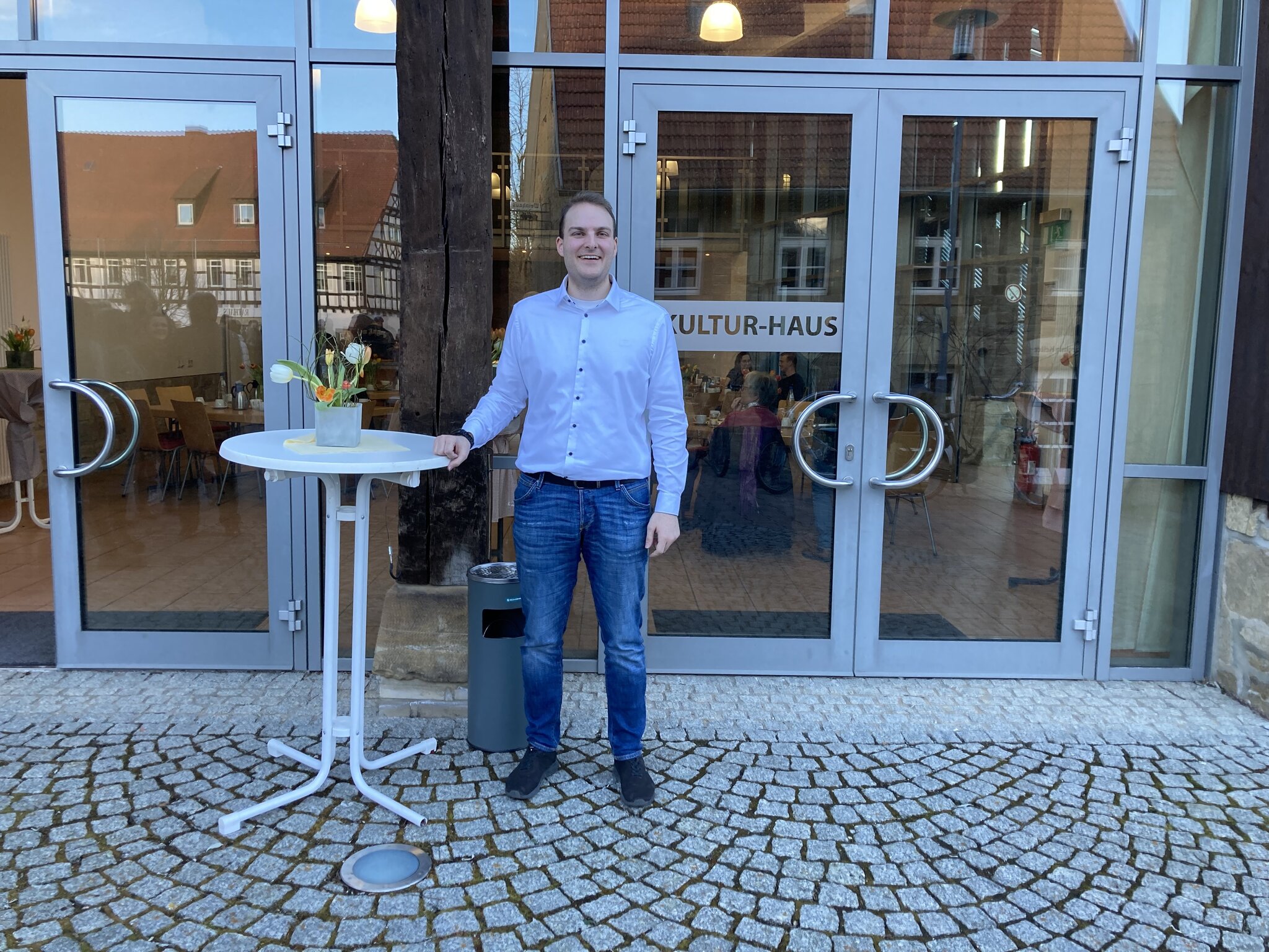 Bürgermeisterwahl in Kürnbach: Herausforderer steht bei Kaffee und ...