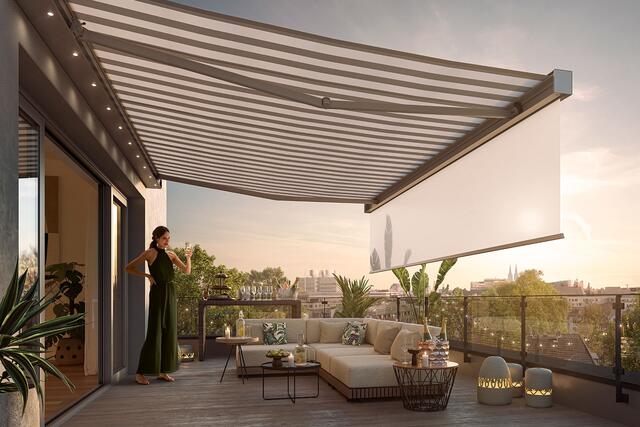 Stimmiges Ensemble für die Freizeit zu Hause: perfekt aufeinander abgestimmte Wand- und Bodenmaterialien, Möbel und Markisenstoffe. | Foto: DJD/weinor