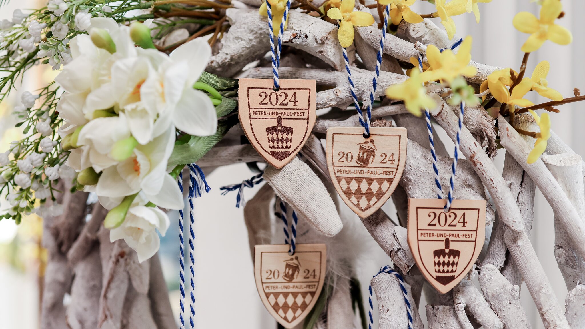  Ticket-Vorverkauf startet: Ostergrüße von Peter und Paul - Bretten Motiv 