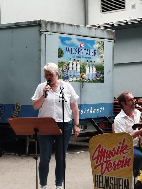 Christina Speck führte durch den Abend. | Foto: B. Pfeiffer