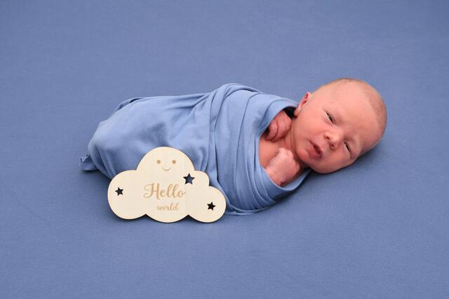 Emilio Sandy aus Ubstadt-Weiher kam am 22.08.2024 in der Fürst-Stirum Klinik Bruchsal zur Welt und wog bei einer Größe von 52 Zentimetern 2970 Gramm. | Foto: babysmile24.de