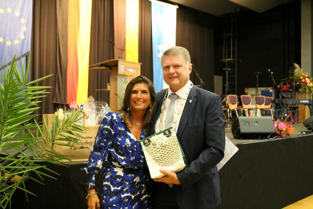 Auch aus den Partnerstädten waren Vertreter angereist, um Wolff zu verabschieden. | Foto: kuna