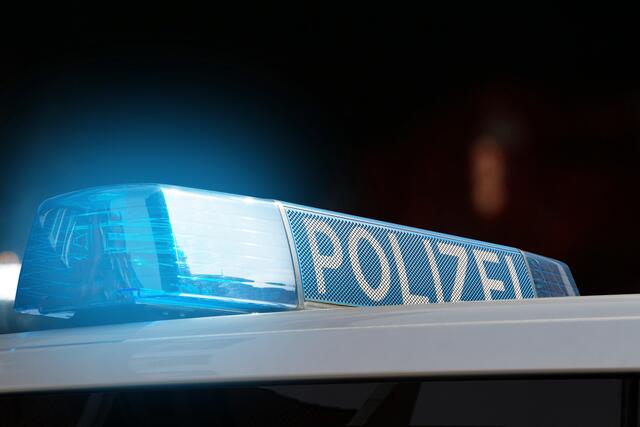 In der S3 zwischen Bruchsal und Durlach hat ein aggressiver Fahrgast am frühen Donnerstagmorgen, 10. Oktober, einen Mitreisenden mit einer Schusswaffe bedroht. | Foto: OFC Pictures – stock.adobe.com