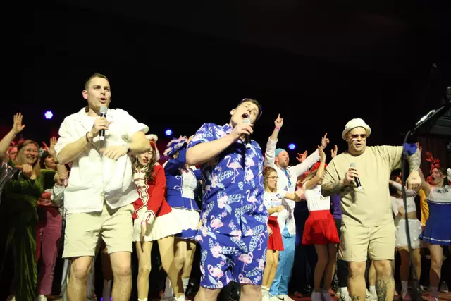 Völlig losgelöst: Die Stimmungsrunde brachte die Halle zum Kochen! | Foto: Bernd Liebe
