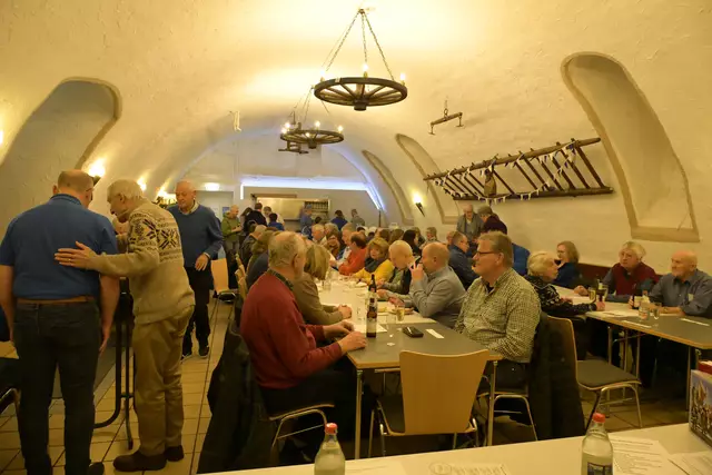 Mitglieder im Willi-Kuhn-Keller | Foto: Lolita Groß