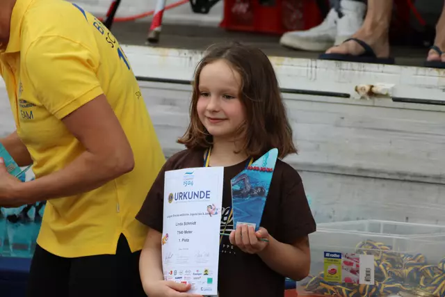 Mit 7.540 Metern machte Linda Schmidt den ersten Platz bei den Mädchen bis 8 Jahren. | Foto: Robert Hartmann