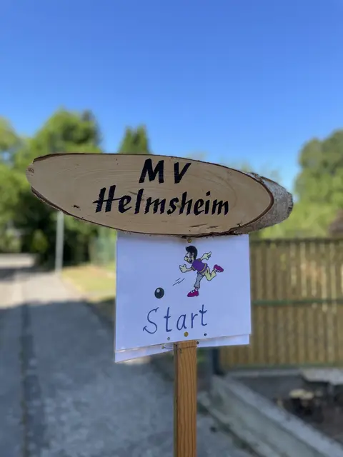 und die Strecke ausgeschildert: Das Turnier kann beginnen! | Foto: F. Huber