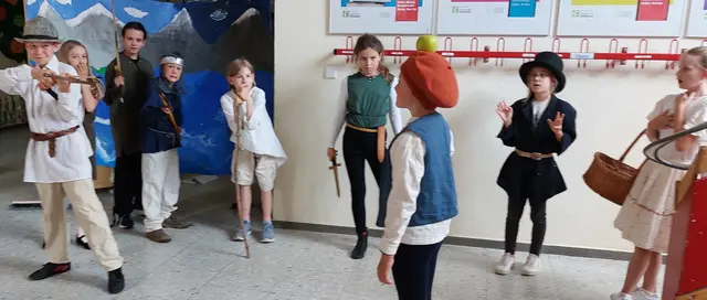 v. Links: Anton Reiser, Ida Fiedler, Nele Furrer, Gerweck Noah, Amelie Bendrich, Ronja Schaaf, Amelie Pritzschke, Ida Kreutel und Leann Edenheiser | Foto: Rebecca Haalboom