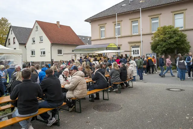 Gute Stimmung, gute Gespräche und Leckeres für das leibliche Wohl | Foto: Claudia und Gerald Herr