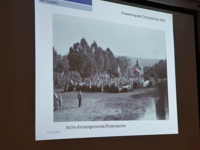 Einweihung Dürrenbüchiger Kirche | Foto: Archiv GR