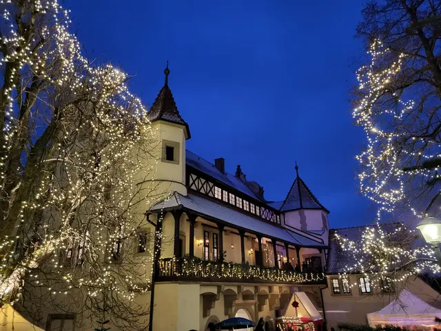 Bei der Schlossweihnacht ist ganz Gochsheim malerisch illuminiert. | Foto: Stadt Kraichtal