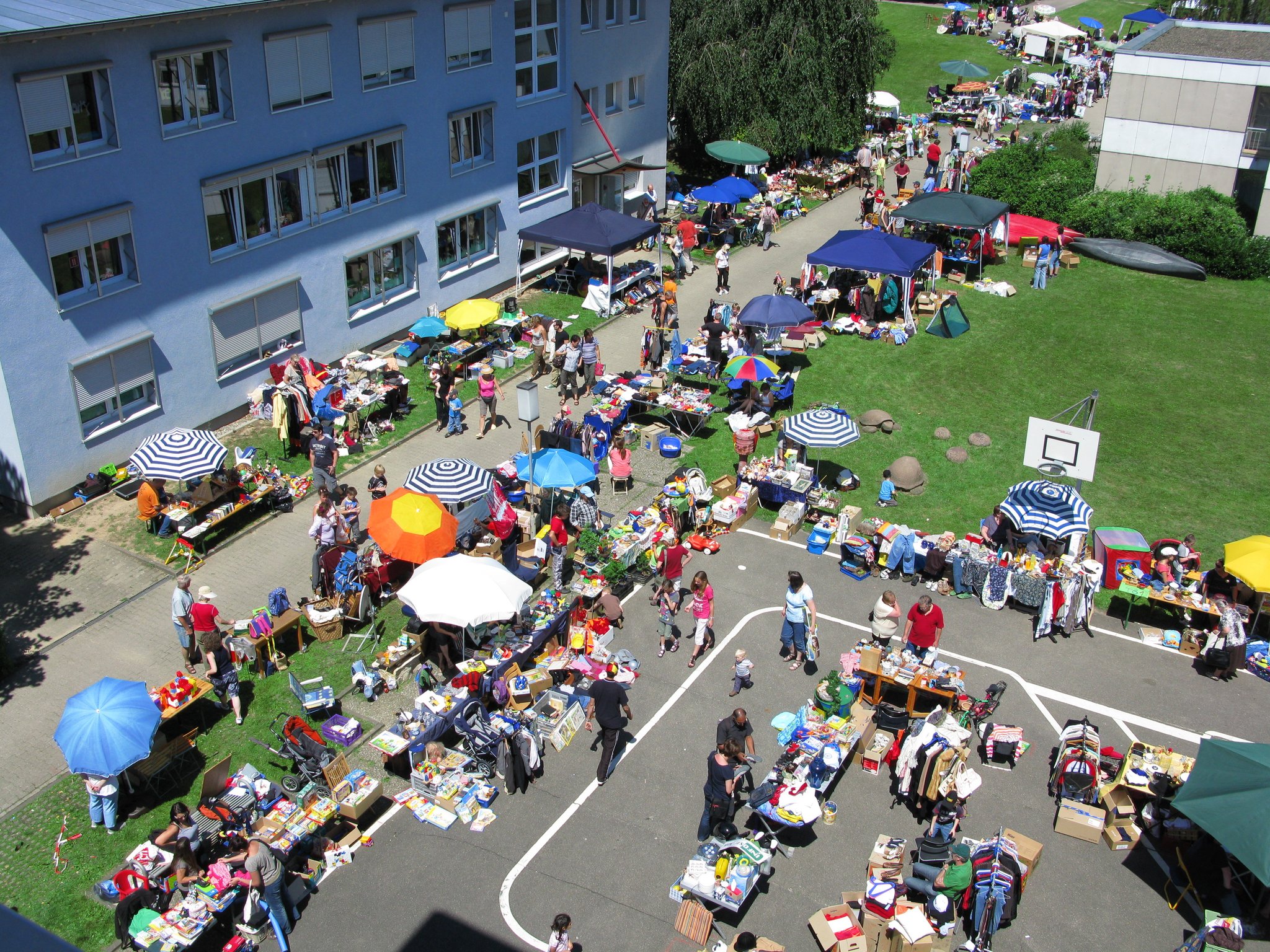  Großer Flohmarkt im Hohberghaus Bretten Illustration 